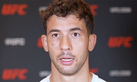 Аксель Сола: «Первое поражение в UFC принесло мне больше денег, чем 11 побед»